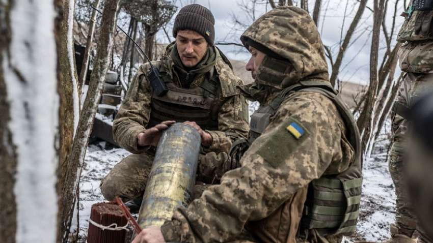 NYT пише про "сотні" полонених українців в Авдіївці: у ЗСУ відреагували NYT пише про "сотні" полонених українців в Авдіївці: у ЗСУ відреагували