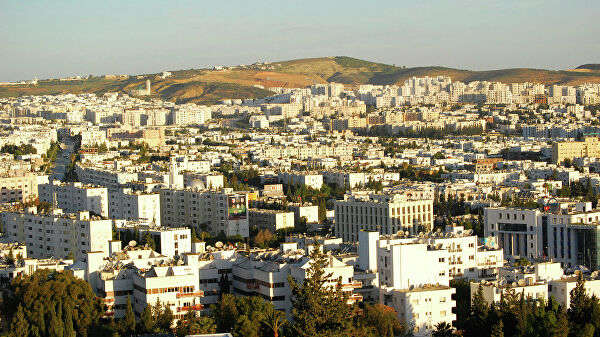 Кандидат на виборах глави Тунісу вийшов з перегонів на користь глави Міноборони