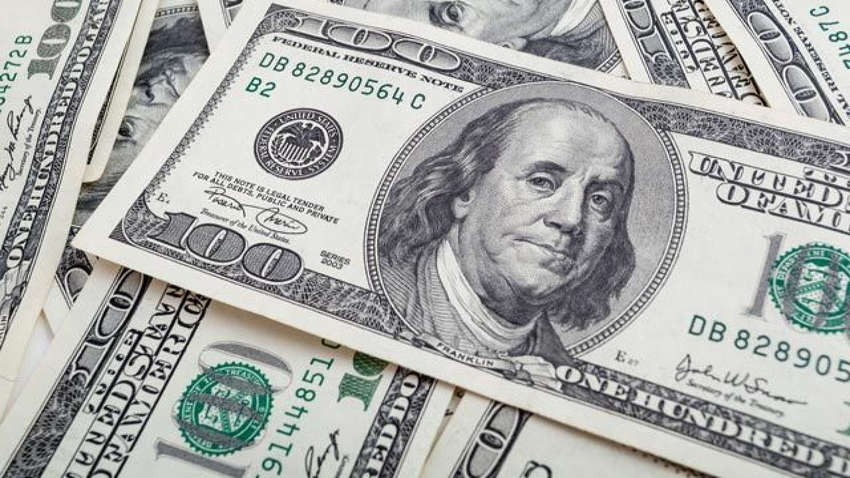 Як буде рости і падати курс валют в Україні - прогноз до кінця року