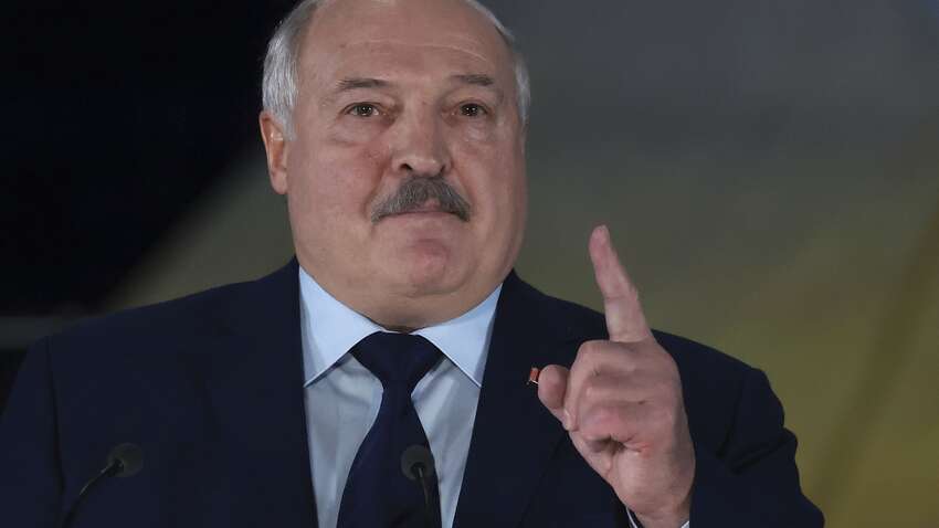 У Лукашенка назвали Україну «братською» та виступили з пропозицією щодо зустрічі Зеленського та Путіна У Лукашенка назвали Україну «братською» та виступили з пропозицією щодо зустрічі Зеленського та Путіна