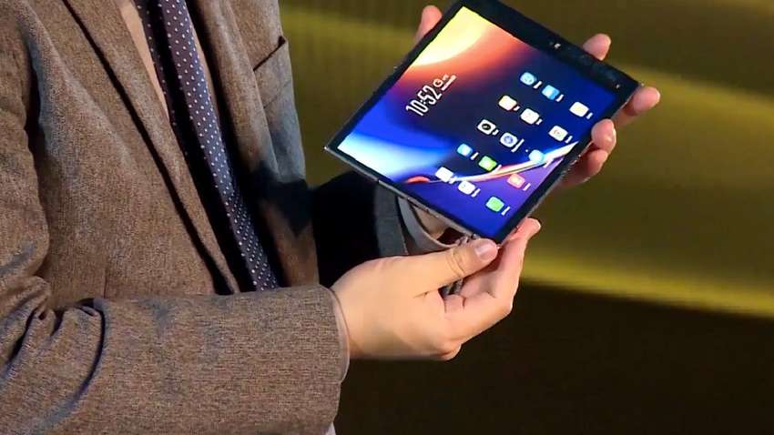 У Мережі з'явилися знімки нового гнучкого смартфона (ФОТО)