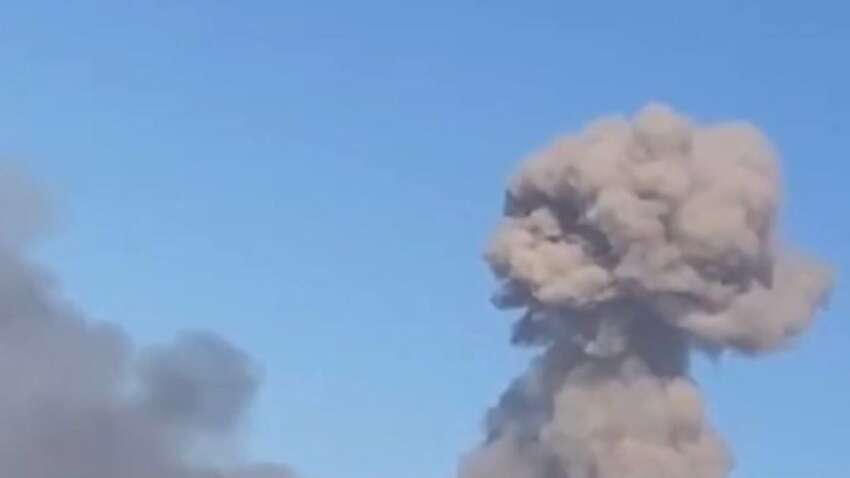 У Росії було дуже гучно: десятки вибухів біля найважливішого для війни об'єкту У Росії було дуже гучно: десятки вибухів біля найважливішого для війни об'єкту