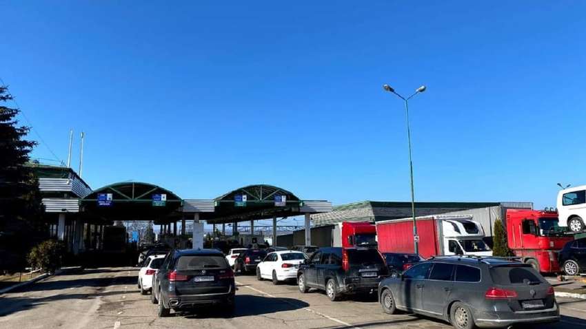 Рэкет в стиле 90-х: в Херсонской области оккупанты обложили данью украинцев  (АУДИО)