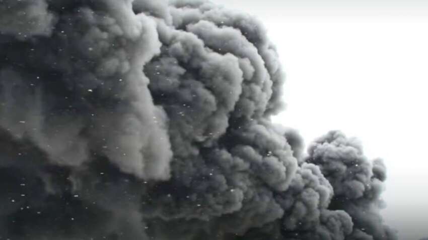 Стало відомо, чому після атаки росіян на заході країни людям досі радять не виходити на вулицю