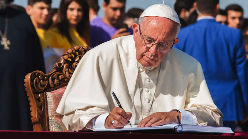 Ватикан відреагував на ймовірну зустріч Зеленського і Путіна