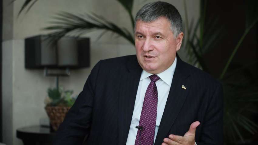 Ответ Авакова на “Украины нет” Суркову: “Шавка, которая пытается лаять на слона”