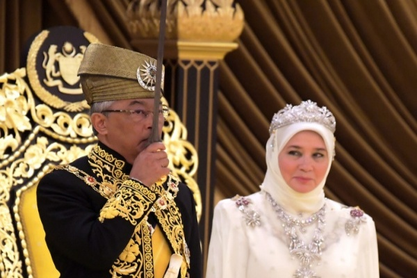 В Малайзии коронован новый верховный правитель