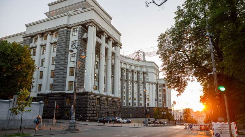 Чому розпочалося урядове перезавантаження: до чого це призведе