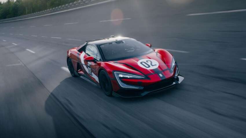 Самый быстрый автомобиль мира установил новый рекорд (ВИДЕО) Самый быстрый автомобиль мира установил новый рекорд (ВИДЕО)