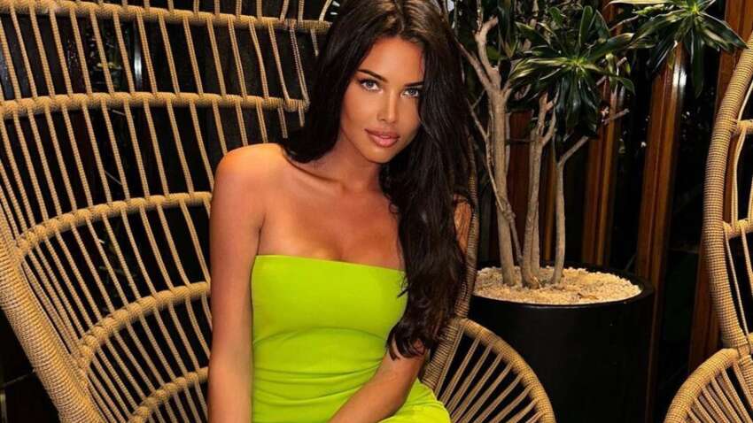  Скандальная российская модель и охотница за олигархами поймала новую добычу