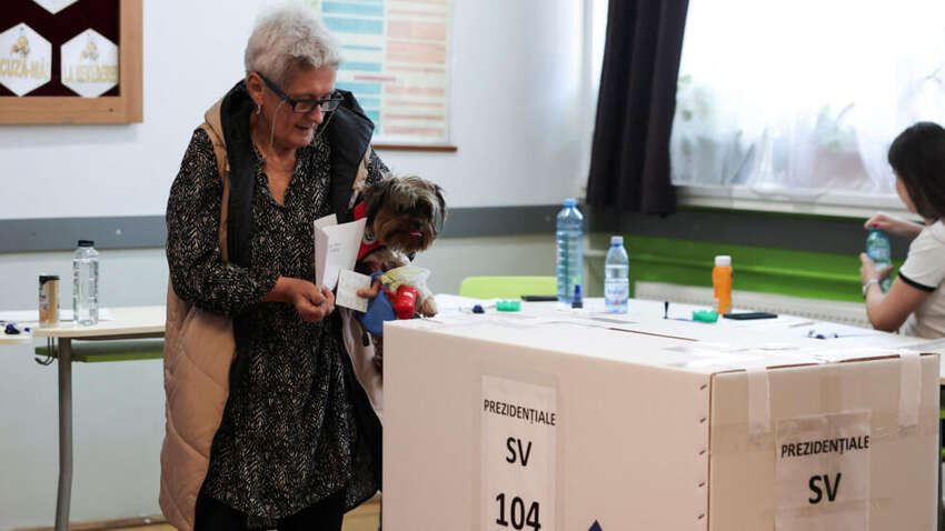 Тревожный сигнал для Украины: кто выходит на выборах в Румынии во второй тур