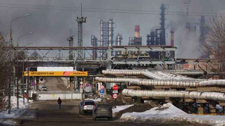 Энергетическое давление: ВСУ нанесли рекордное количество атак по НПЗ РФ Энергетическое давление: ВСУ нанесли рекордное количество атак по НПЗ РФ