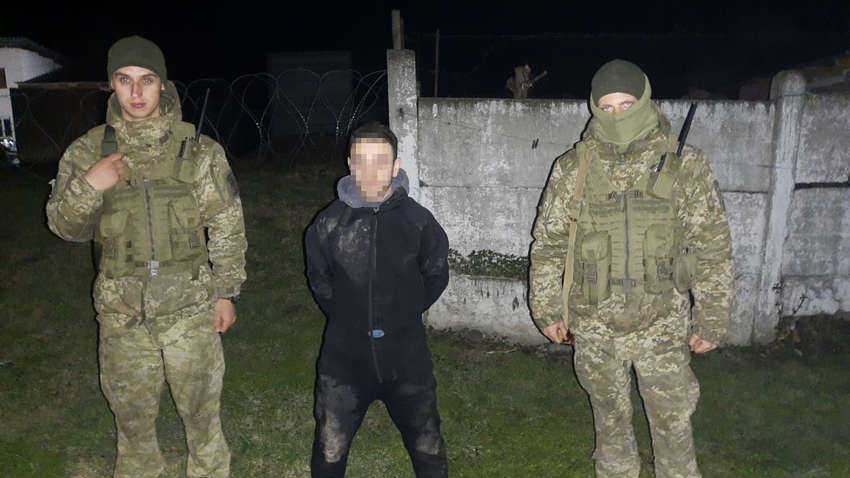 Підводна контрабанда: українець у водолазному костюмі переправляв медичні маски в Румунію