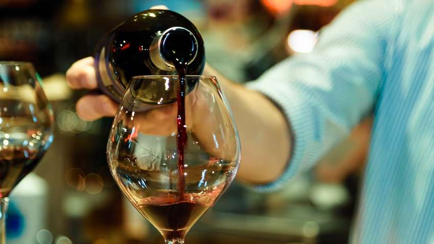 Ціни на алкоголь в Україні у 2021 році: що зміниться