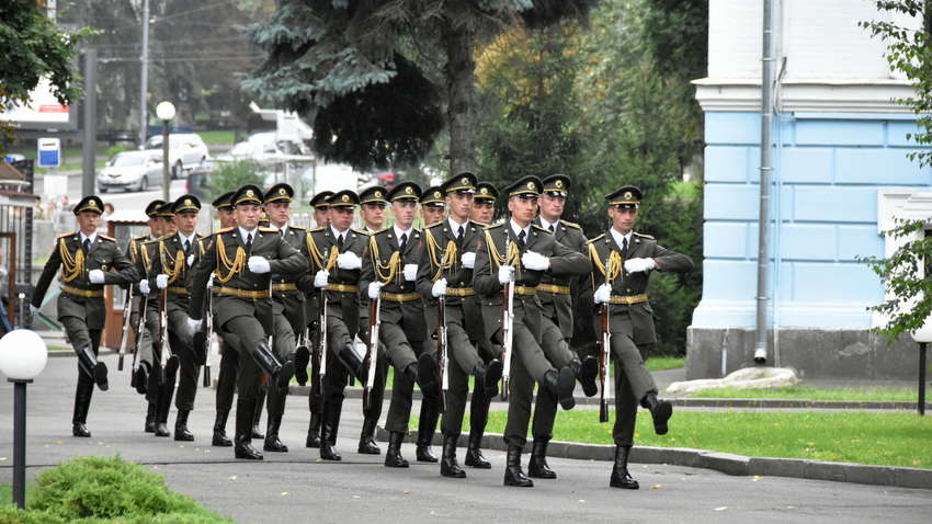 У Міноборони тридцять один раз пролунав Дзвін Пам'яті загиблим воїнам