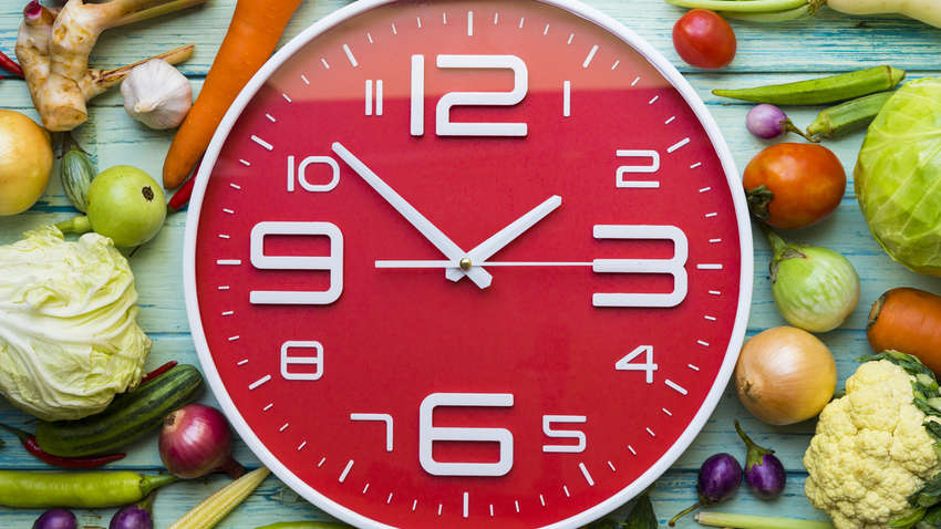 Сколько времени должно проходить между приемами пищи Сколько времени должно проходить между приемами пищи