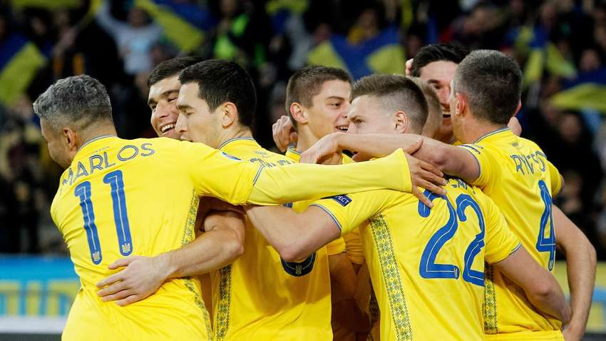 В якій формі збірна України зіграє з Англією (ФОТО) В якій формі збірна України зіграє з Англією (ФОТО)