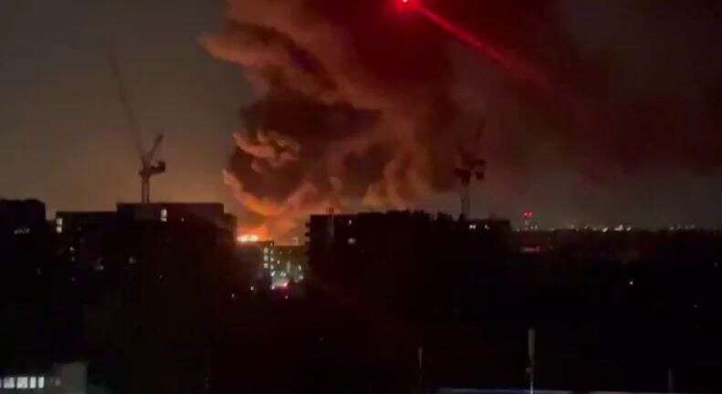 В Лондоне срочно закрыли аэропорт: что произошло В Лондоне срочно закрыли аэропорт: что произошло