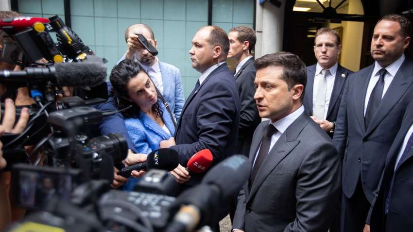 Снова с сиренами и мигалками: у Зеленского экстренно усилили меры по безопасности