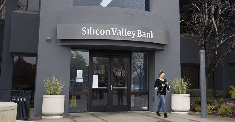 Крах банков SVB и Signature в США: о чем говорит произошедшее – как отобразится на мире и Украине