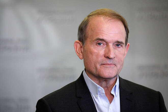 Виктор Медведчук выступил с заявлением о противозаконных обысках