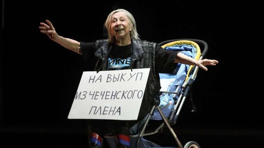 Проработала почти 50 лет: известную российскую актрису выгнали из театра из-за антивоенной позиции