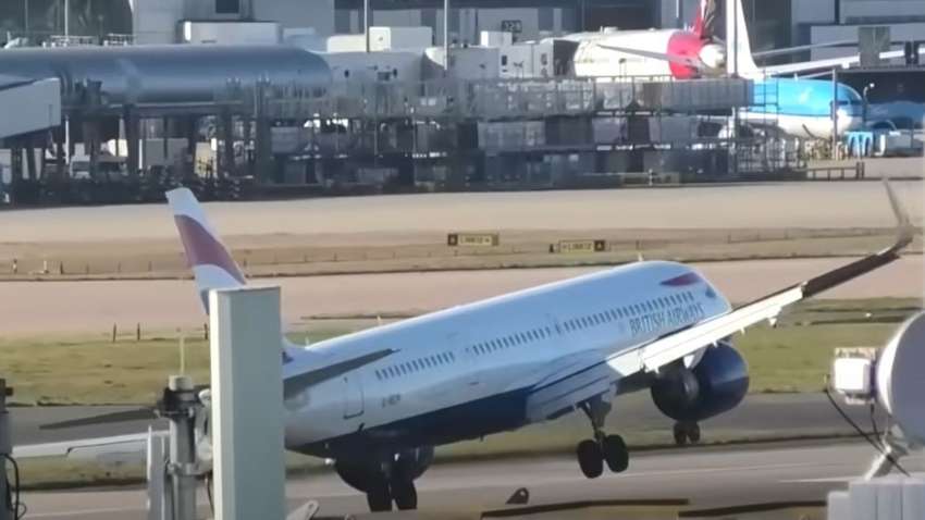 В Лондоне из-за ветра чуть не опрокинулся самолет с пассажирами (ВИДЕО)