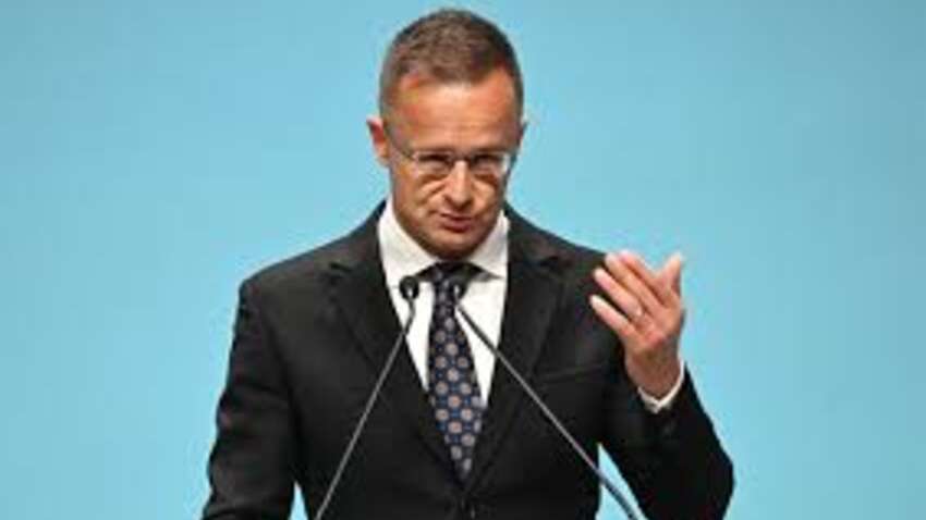 Сіярто жорстко накинувся на Європу під час візиту до Китаю: які претензії озвучив 