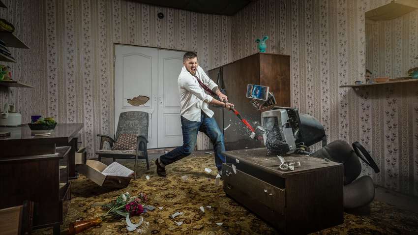 Новий пранк підлітків в Україні: орендують квартиру і громлять там все