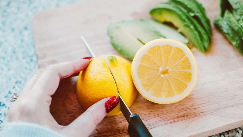 Як позбутися болю в коліні за допомогою лимону Як позбутися болю в коліні за допомогою лимону
