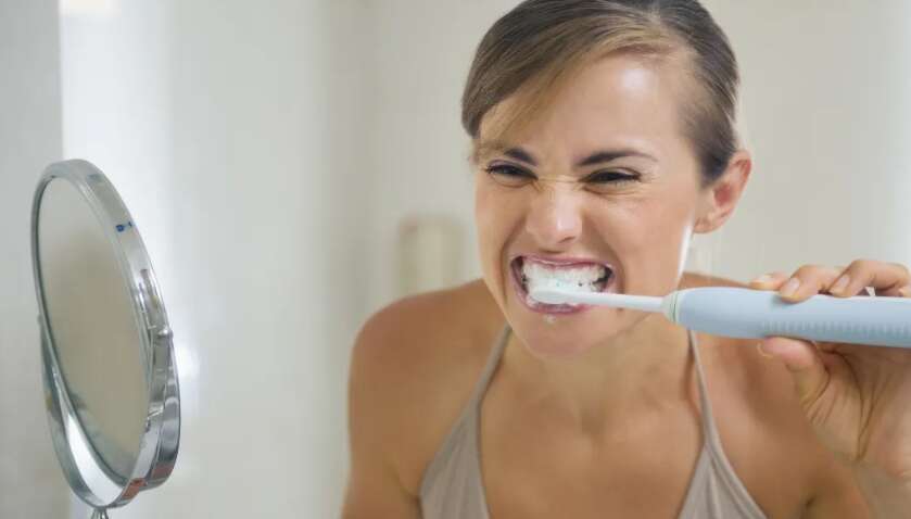 Если хотите иметь здоровые зубы и десны, эти три вещи нельзя игнорировать