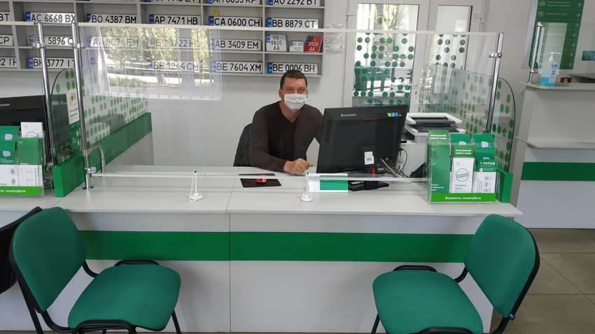 "Спадщина" суворого карантину в Україні і запуск оновленого сервісу МВС: яким буде вівторок