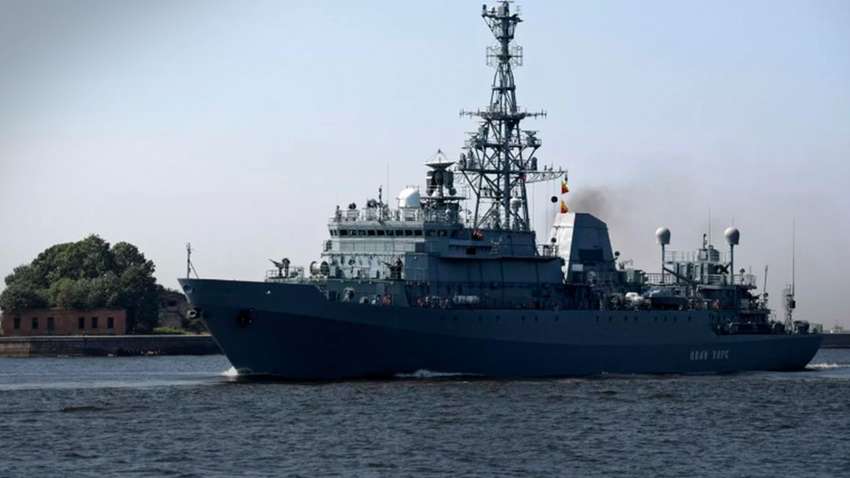 Не тільки "Ямал" та "Азов": у ВМС натякнули на ураження ще одного корабля РФ у Криму