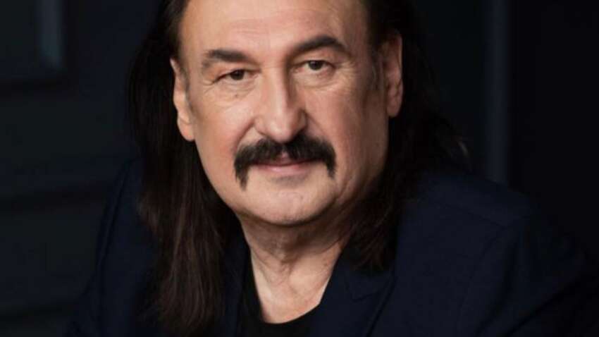 "Находится в коме": появились новые нелестные новости о состоянии известного украинского певца