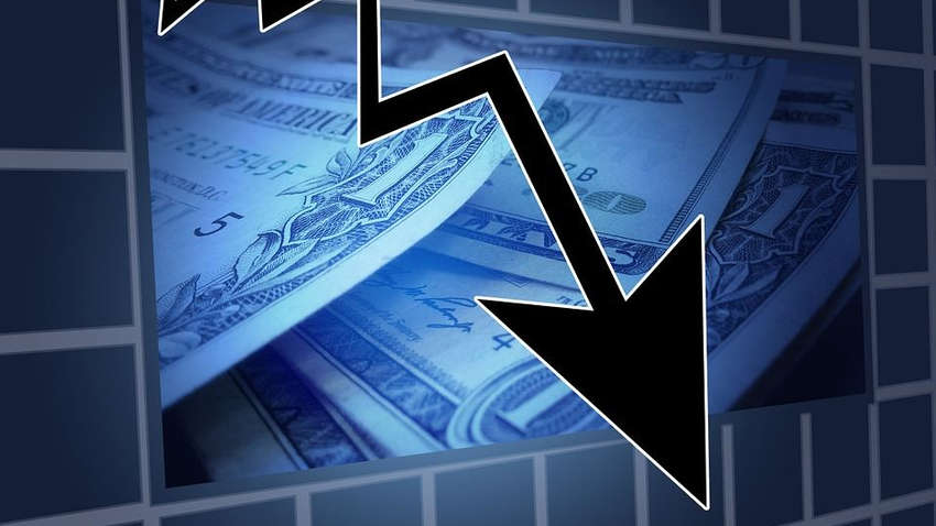 Акции на Уолл-стрит резко упали из-за угрозы вторжения РФ в Украину