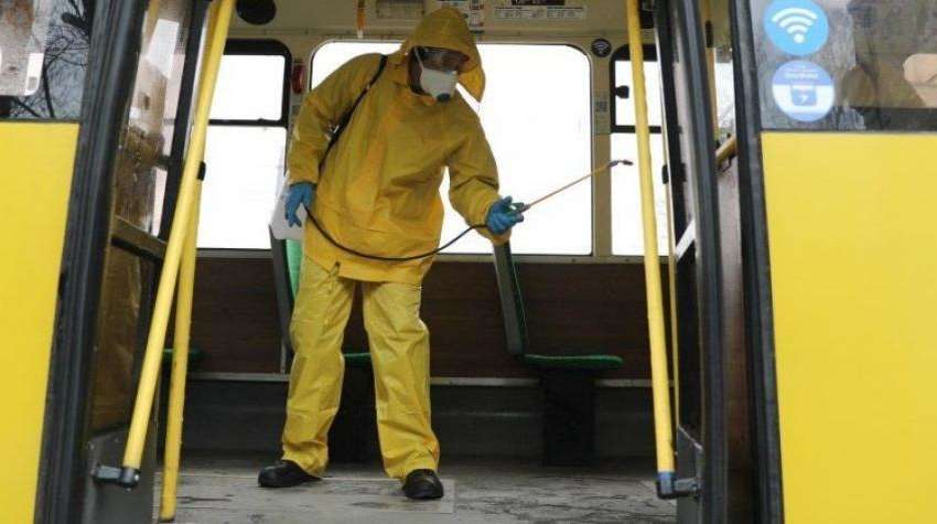 Украинцам разрешат выходить на улицу два раза в неделю