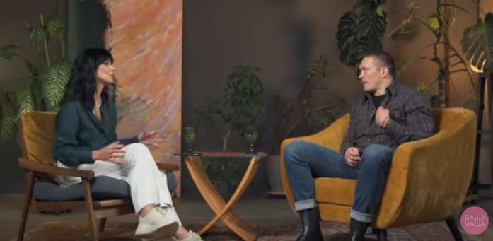 Александр Усик рассказал, почему не переехал в США Александр Усик рассказал, почему не переехал в США