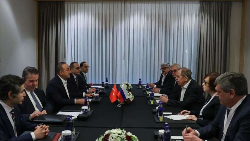 Чавушоглу перед тристоронньою зустріччю окремо поговорив із Кулебою та Лавровим Чавушоглу перед тристоронньою зустріччю окремо поговорив із Кулебою та Лавровим