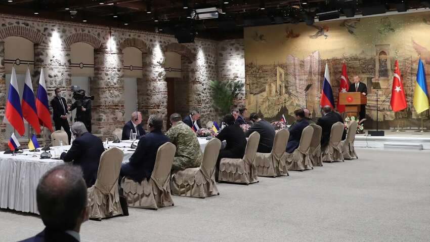 Переговори у Стамбулі продемонстрували "єдиний прогрес": про що йде мова 