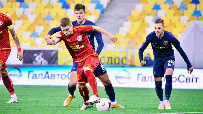 В чемпионате УПЛ зимняя пауза: статистика матчей, обновленный лидер, гонка за выживание и еврокубки, и прочее