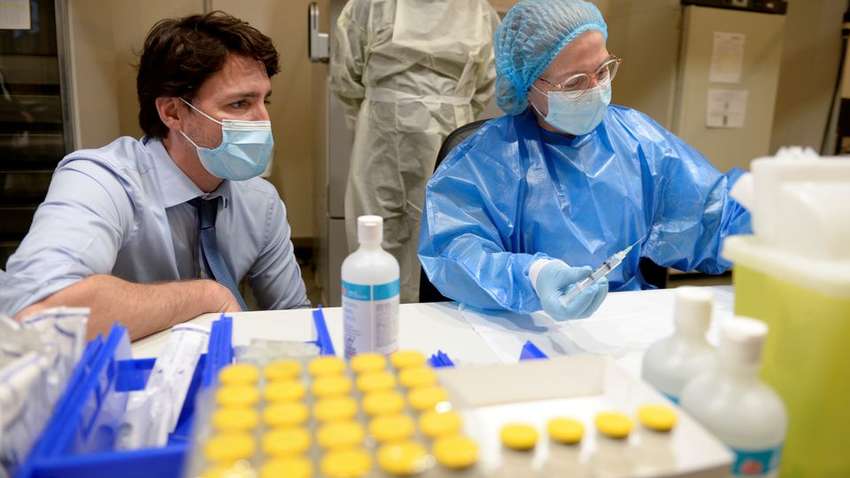 В Канаде будут увольнять чиновников, которые отказываются от вакцинации В Канаде будут увольнять чиновников, которые отказываются от вакцинации