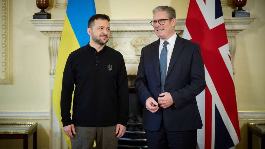 Зеленский представил премьеру Британии план победы: о чем договорились