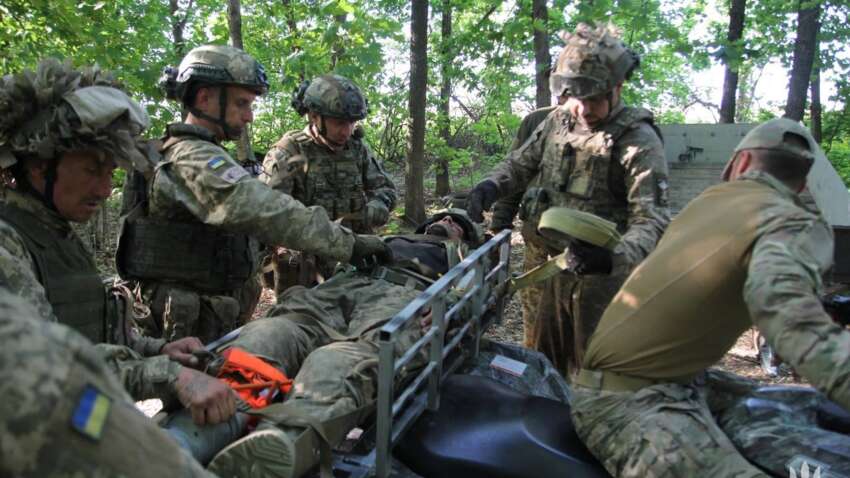 «Каждый попадает в огневую обстановку»: боец Сил обороны об острой нехватке защищенной бронетехники для спасения раненых «Каждый попадает в огневую обстановку»: боец Сил обороны об острой нехватке защищенной бронетехники для спасения раненых