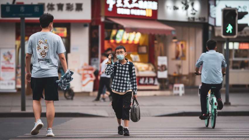 Врач назвала причину стремительного распространения COVID-19 в Украине