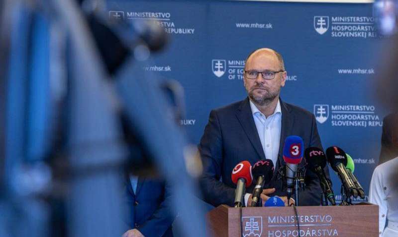 Еще одна страна ЕС высказалась против санкций, заявив, что Россия не вернет Крым Еще одна страна ЕС высказалась против санкций, заявив, что Россия не вернет Крым