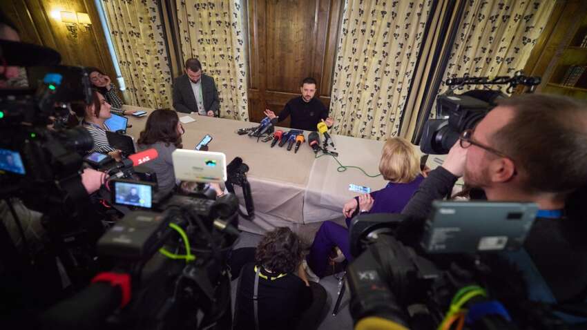 Зеленський відповів, чи готовий зняти членство України в НАТО зі столу переговорів