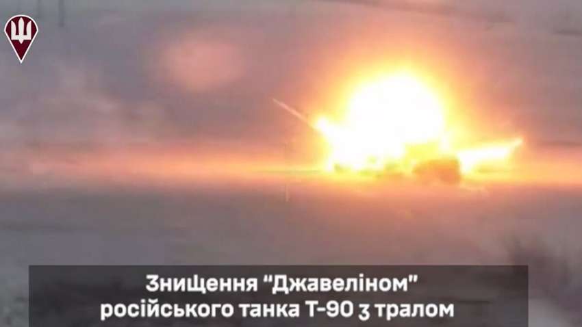 Влучним ударом: Миколаївські десантники «Джавеліном» знищили танк окупантів Т-90 разом з екіпажем