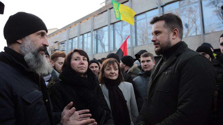 «Зеленський хоче продавити розпродаж української землі за будь-яку ціну, але ми не дозволимо», – Андрій Білецький