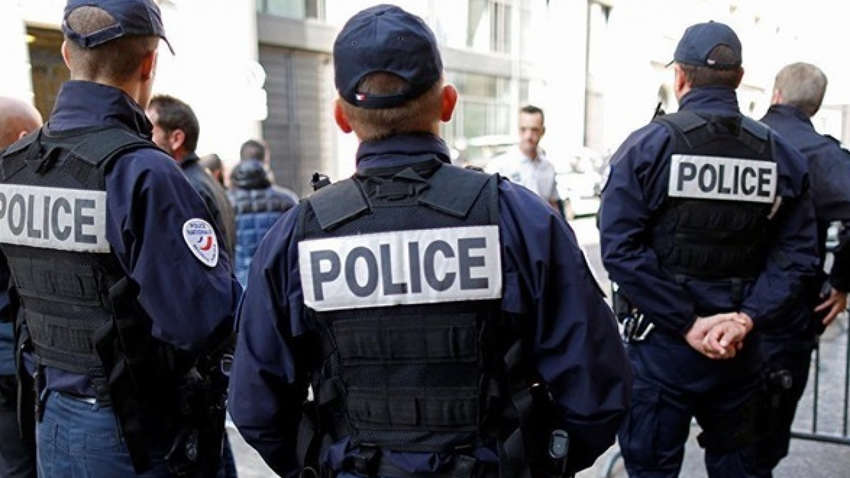 Учителя во Франции обезглавил уроженец Москвы Учителя во Франции обезглавил уроженец Москвы