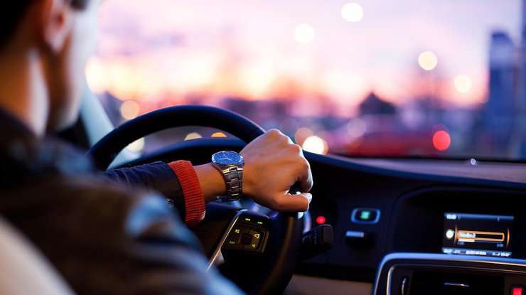 В Україну заборонили ввозити автомобілі, які вироблені в Росії